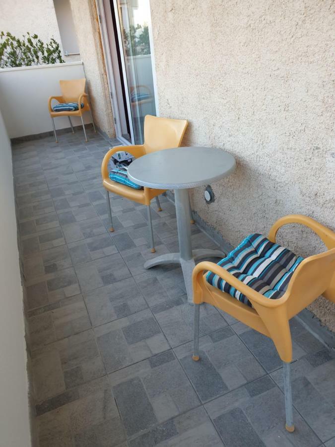 Apartman Luma Baska Voda Bagian luar foto