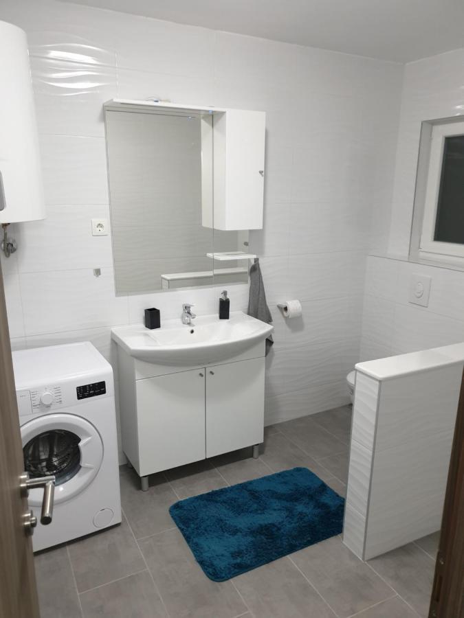 Apartman Luma Baska Voda Bagian luar foto