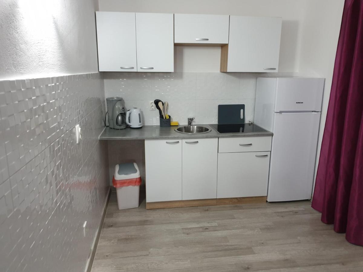Apartman Luma Baska Voda Bagian luar foto